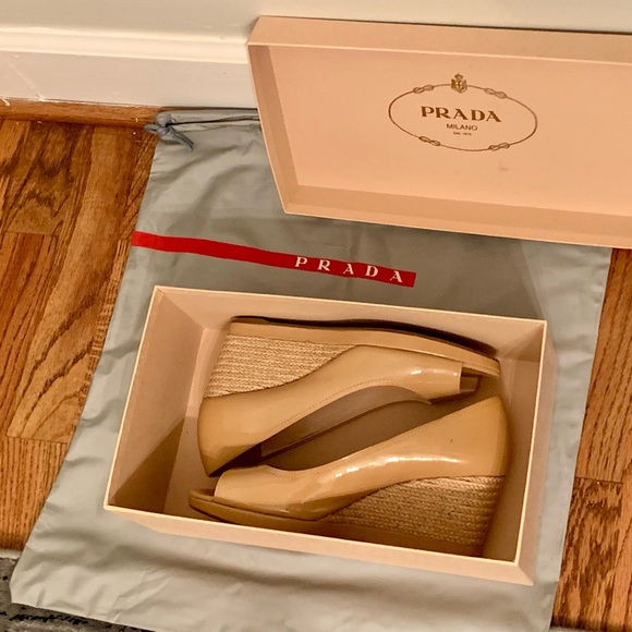 PRADA beige tan nude patent leather wedge heels Espadrilles Women 7.5 shoes - Picture 3 of 8